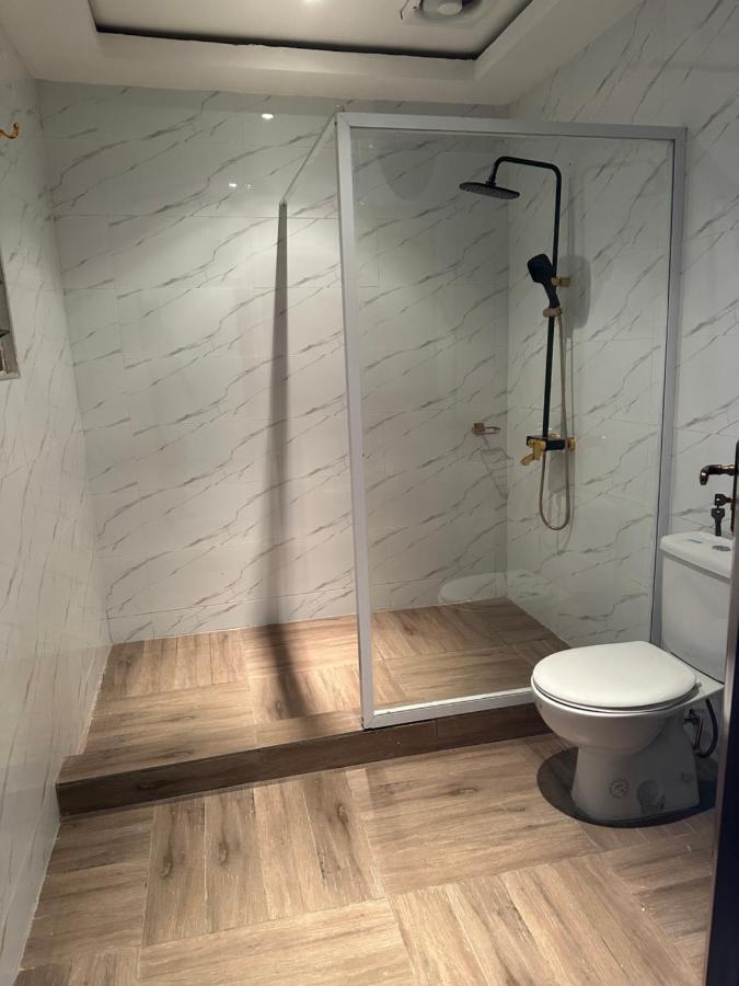 D Barfi Guesthouse, Excellent Location Кумаси Экстерьер фото